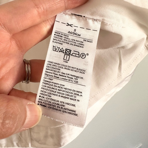 Banana Republic Satiny White Rhinestone Pineapple Embellishment Pencil Skirt - Picture 8 of 8